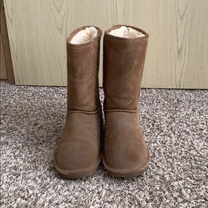 Women’s size 12 Bearpaw Boots